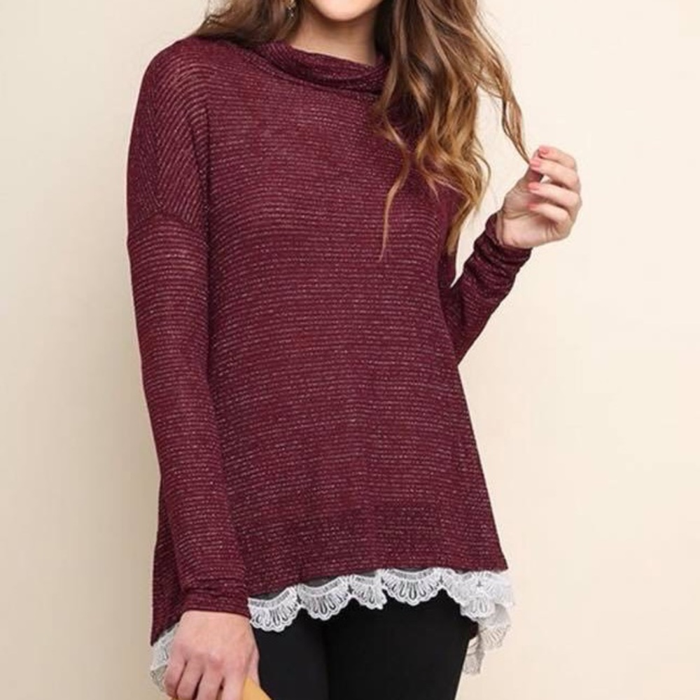 Boutique lace detailed top